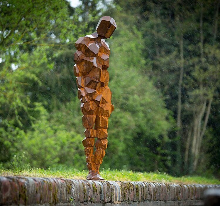 Парковая скульптура из кортена